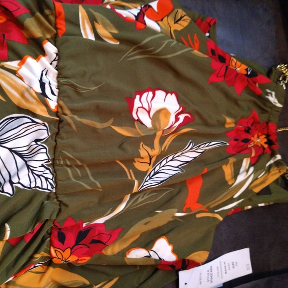 BNWT - MSK PETITE - GEORGEOUS DRESS - GOLD ACCENTS - SIZE PM - Picture 7 of 8